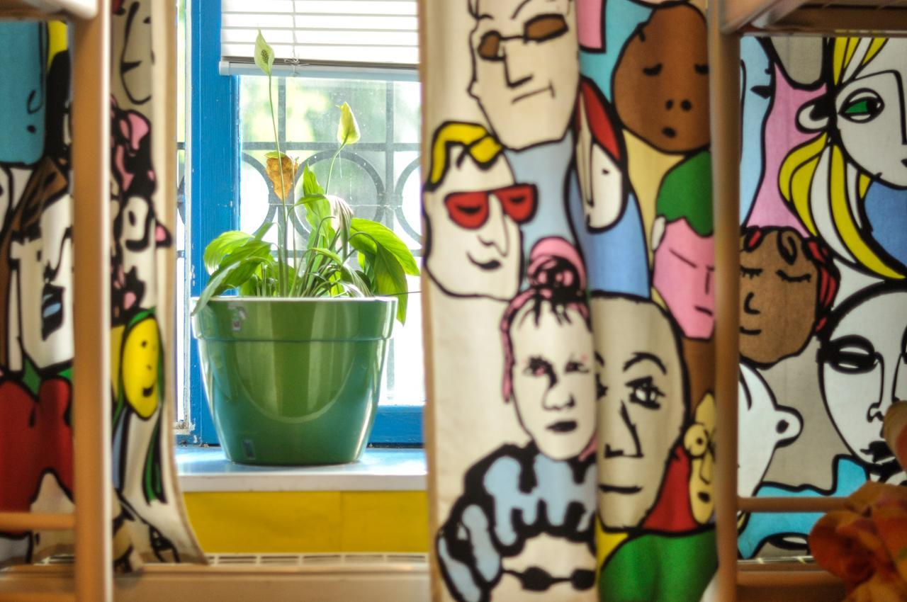 Funky Mamaliga Hostel Chişinǎu Buitenkant foto