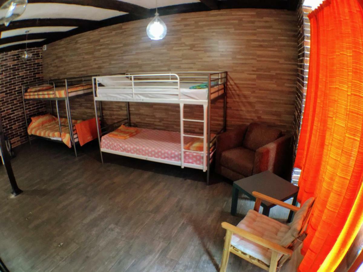 Funky Mamaliga Hostel Chişinǎu Buitenkant foto